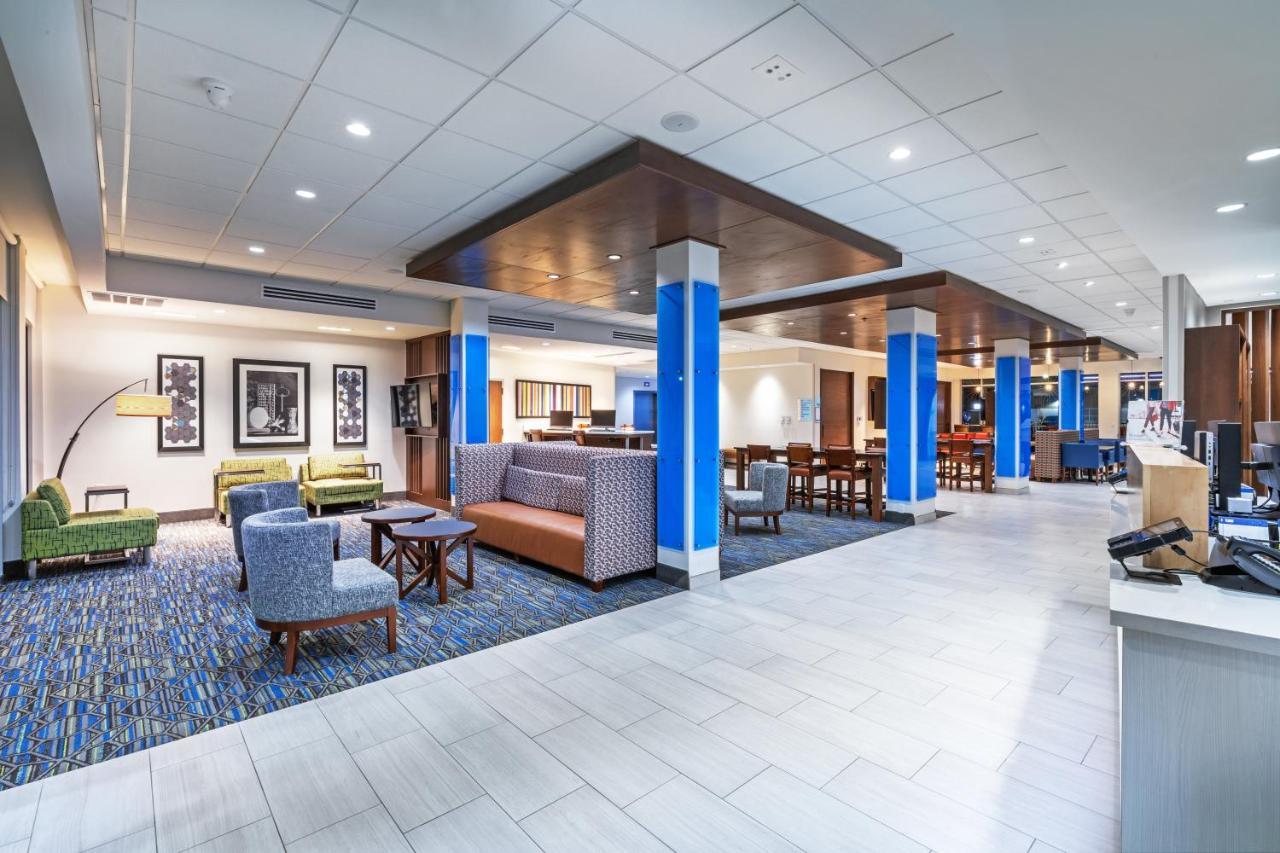 Holiday Inn Express & Suites - Parsons By Ihg Luaran gambar