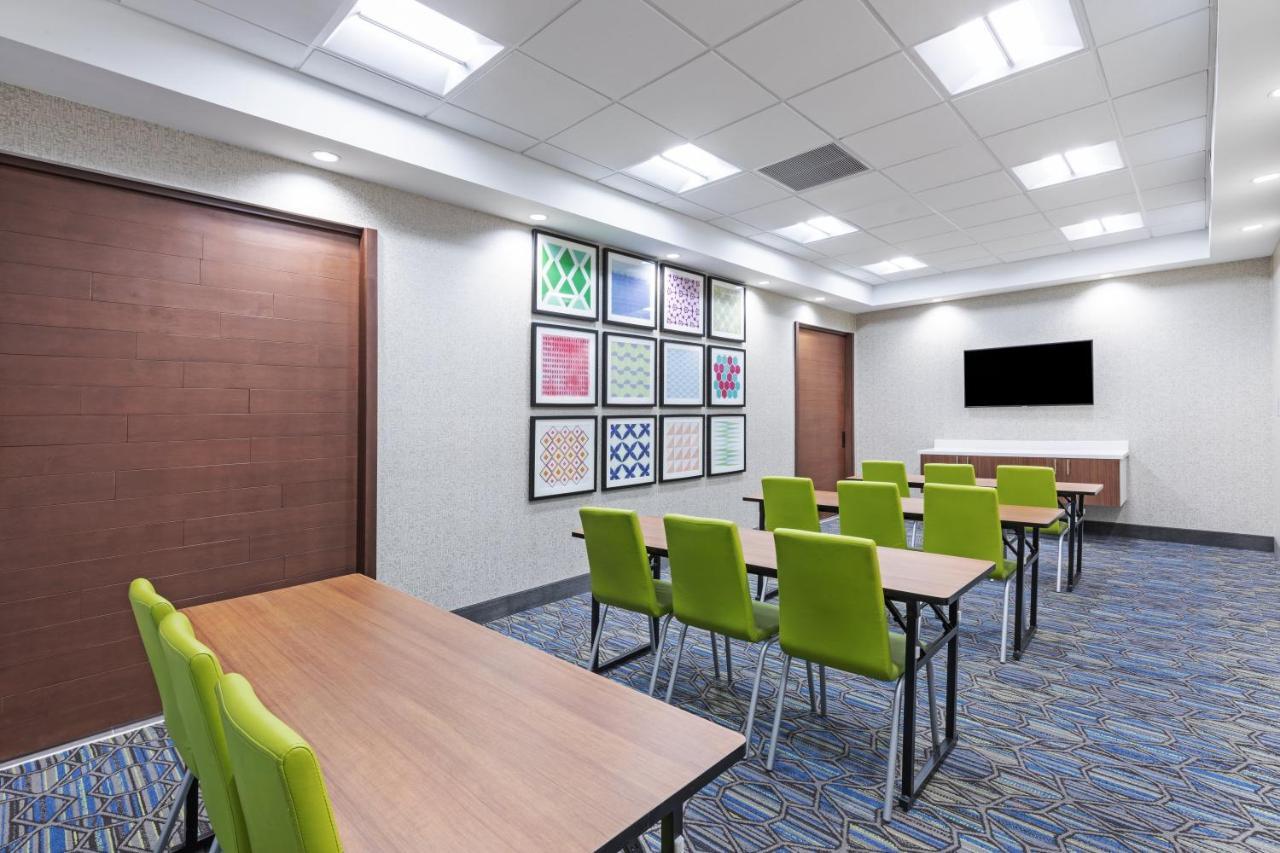 Holiday Inn Express & Suites - Parsons By Ihg Luaran gambar